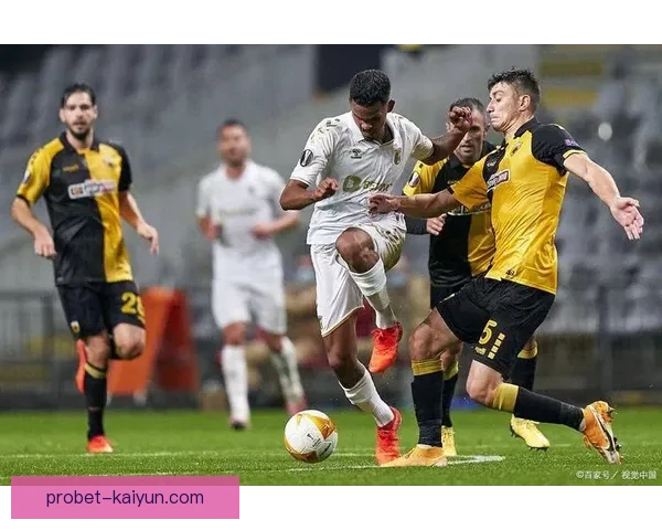 波尔图队逆转取胜再创佳绩，状态回暖展现强大斗志