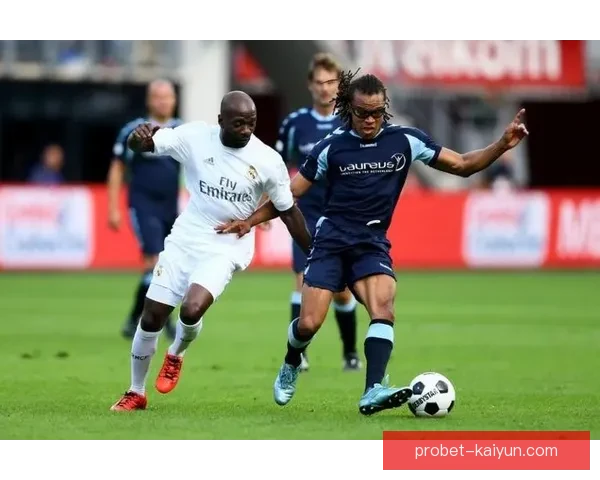 博斯克在皇马时期的执教表现值得关注，推动球队竞争力提升。