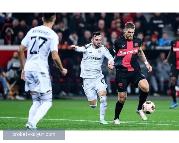 塔利亚菲科在阿贾克斯时代表现稳健，持续展现出色防守能力与战术意识